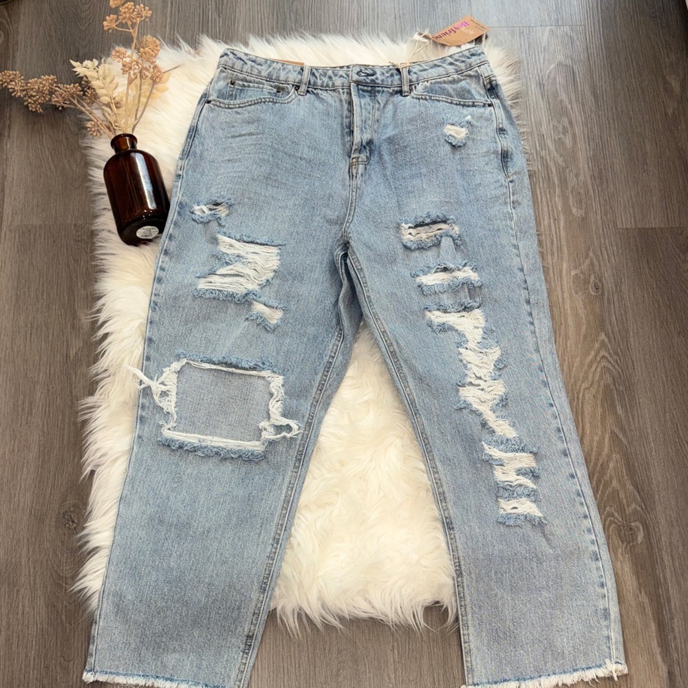 100% 90’s Boyfriend Cotton Light Blue Distressed Women’s Jeans